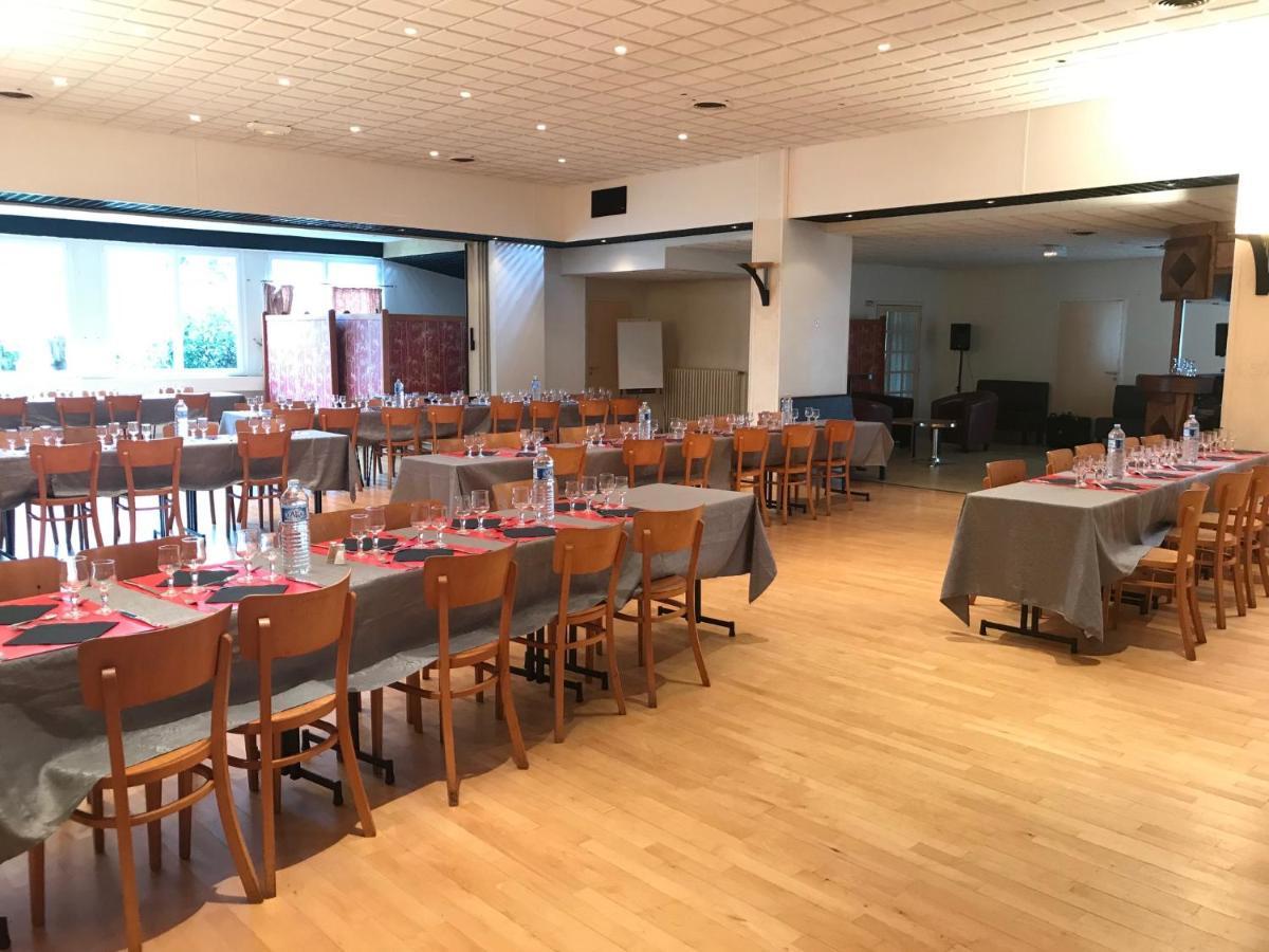 Le Faou Le Relais De La Place מראה חיצוני תמונה