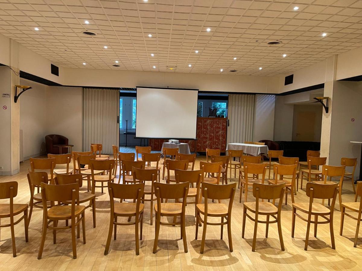 Le Faou Le Relais De La Place מראה חיצוני תמונה