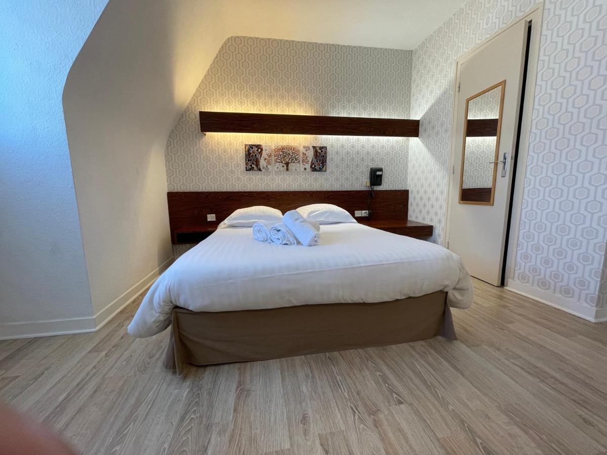 Le Faou Le Relais De La Place מראה חיצוני תמונה