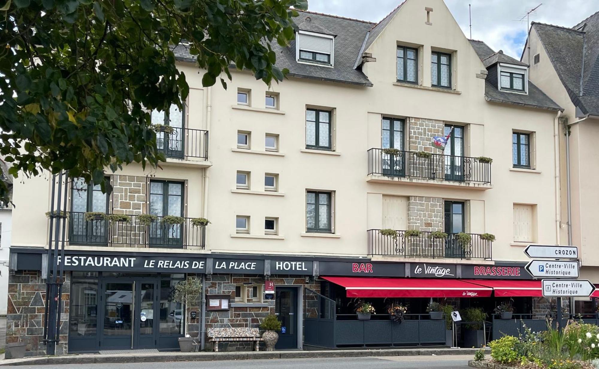 Le Faou Le Relais De La Place מראה חיצוני תמונה