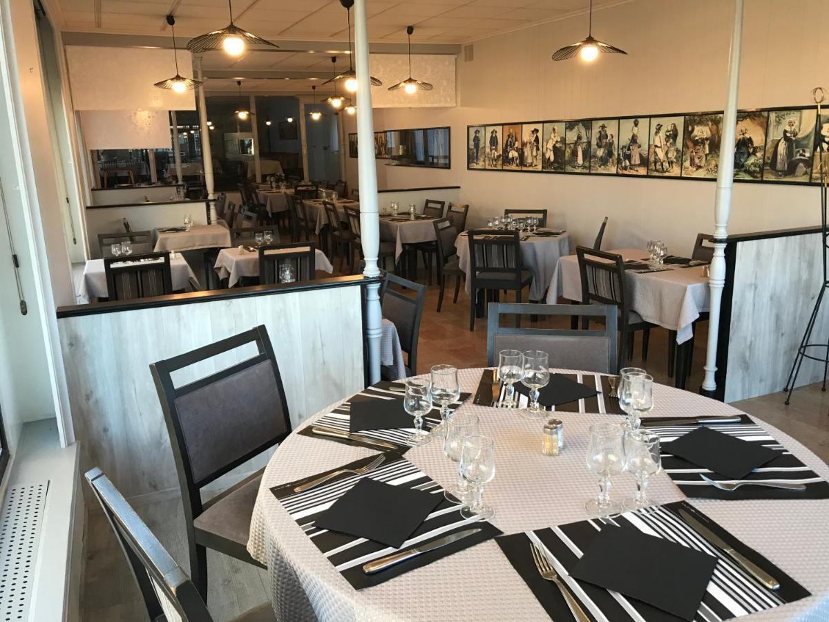 Le Faou Le Relais De La Place מראה חיצוני תמונה